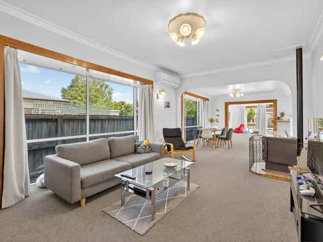 123 Francis Avenue, Saint Albans