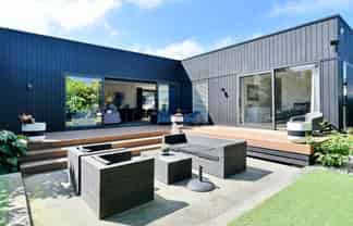 102 Hills Road, EDGEWARE