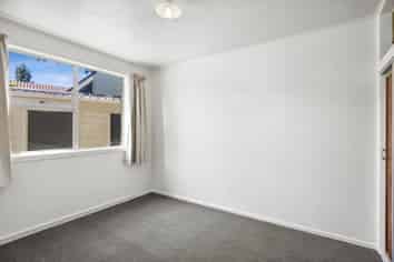 3/8A Hood Place, Spotswood