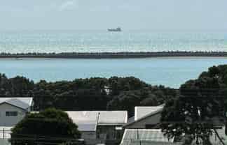 11 South Road, Moturoa