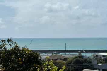 11 South Road, Moturoa