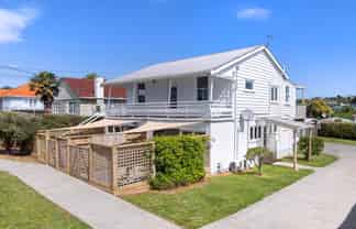 13 Duke Street, Three Kings