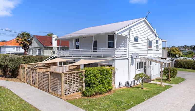 13 Duke Street, Three Kings