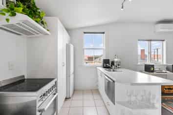 13 Duke Street, Three Kings