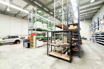 Modern Penrose Industrial Unit | 747 m2