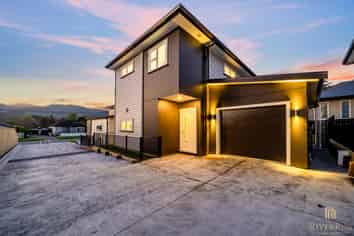 70B Heretaunga Square, Silverstream