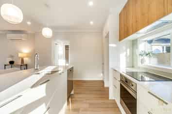 70B Heretaunga Square, Silverstream