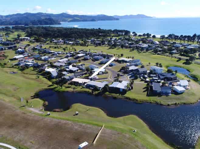 158 The Fairway, Matarangi