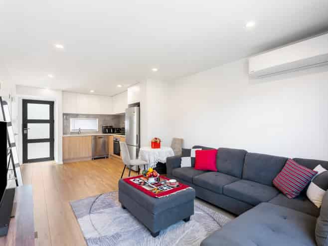 1B Sirius Place, Botany Downs
