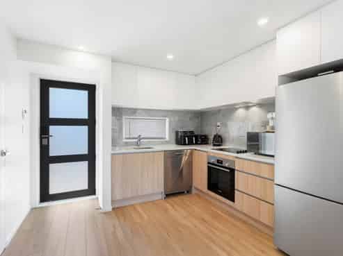 1B Sirius Place, Botany Downs