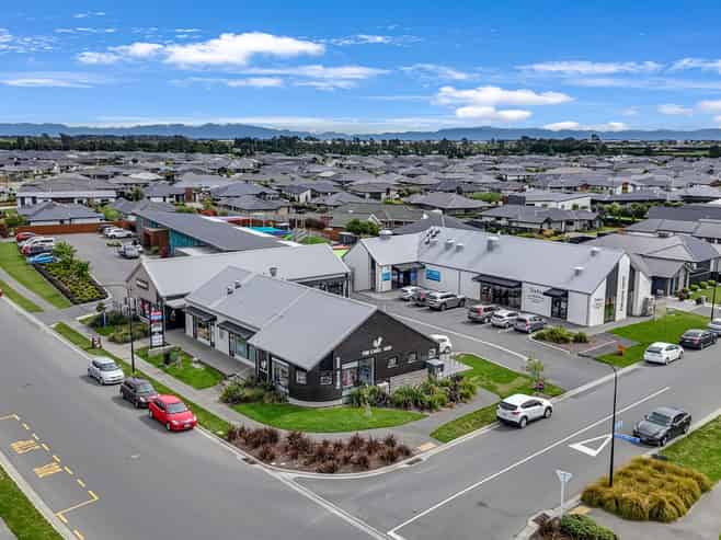 Multi-tenanted suburban retail complex