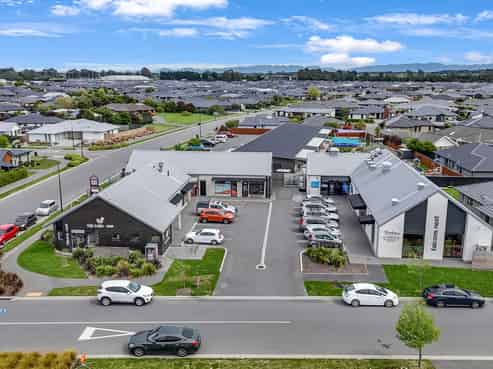 Multi-tenanted suburban retail complex