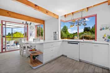 332 Crane Road, Kauri