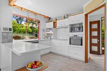 332 Crane Road, Kauri