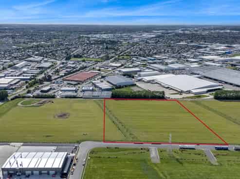 Premium industrial land