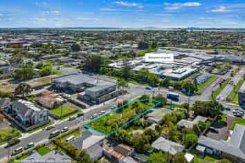 Lincoln Road Corner Development Site