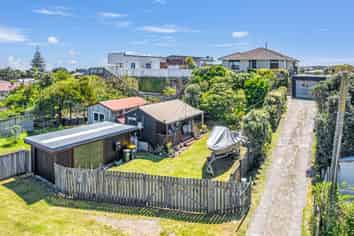 14 Koromiko Street, Otaki Beach