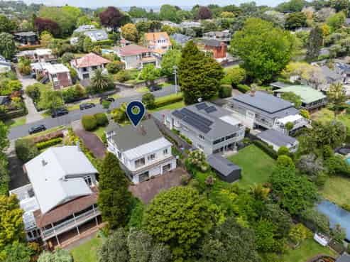 149 St Andrews Road, Epsom