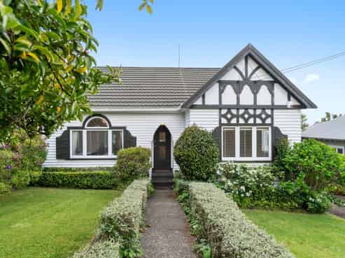 149 St Andrews Road, Epsom