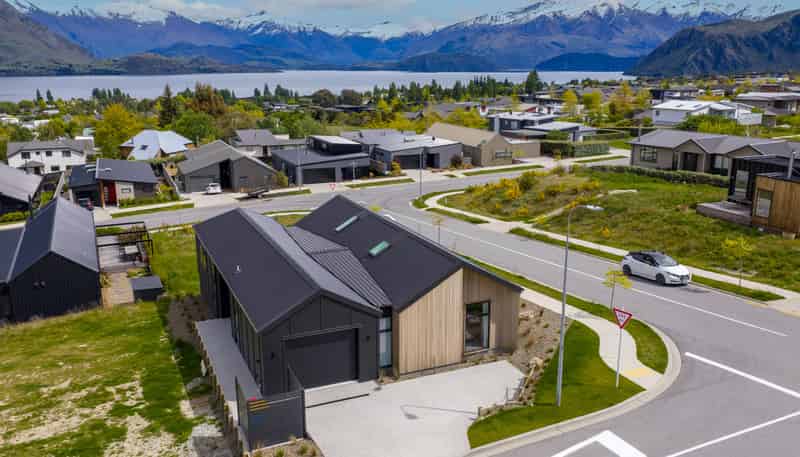 4 Dry Fly Avenue, Wanaka
