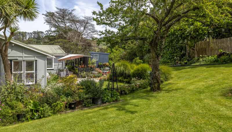 1 Crescent Road West, Palm Beach