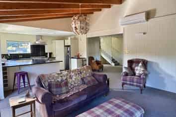 14 Butlers Road, Hokitika