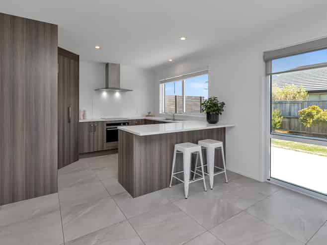 13 Kaurinui Crescent, One Tree Point