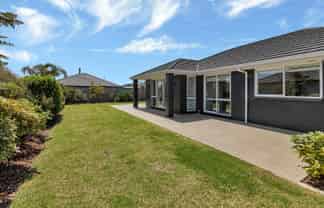 13 Kaurinui Crescent, One Tree Point