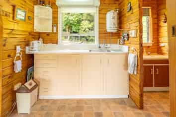 46 Bayview Crescent, Duvauchelle