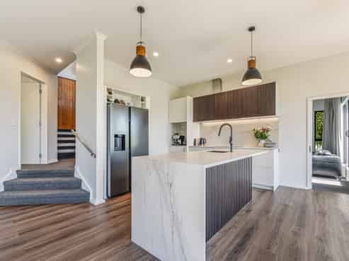 147 Haycock Road, Richmond