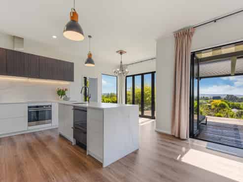 147 Haycock Road, Richmond