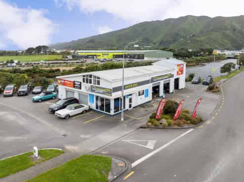 Owner occupy or invest in pole position