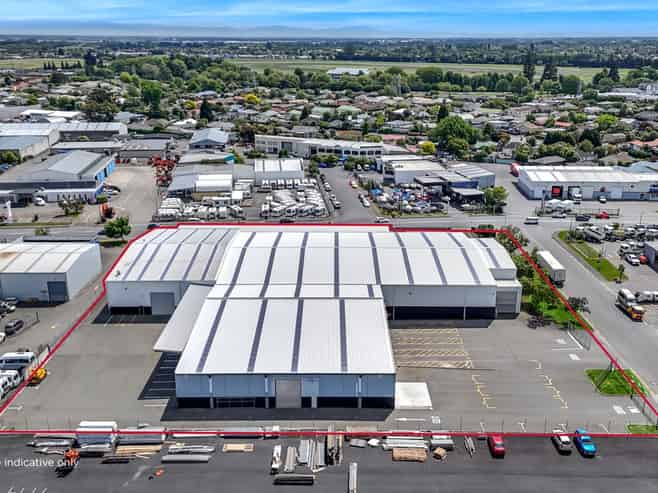 Standout industrial facility with huge profile