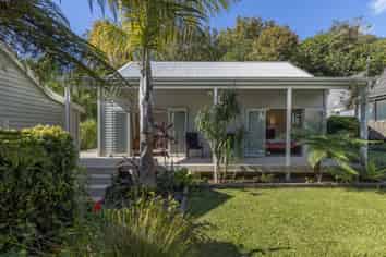 19 Kakariki Grove, Waikanae