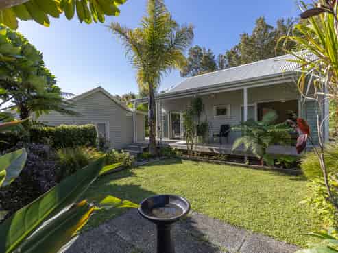 19 Kakariki Grove, Waikanae