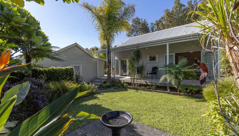 19 Kakariki Grove, Waikanae