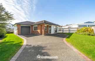 17 Woodland Mews, Wainuiomata
