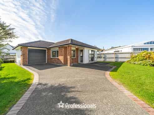 17 Woodland Mews, Wainuiomata