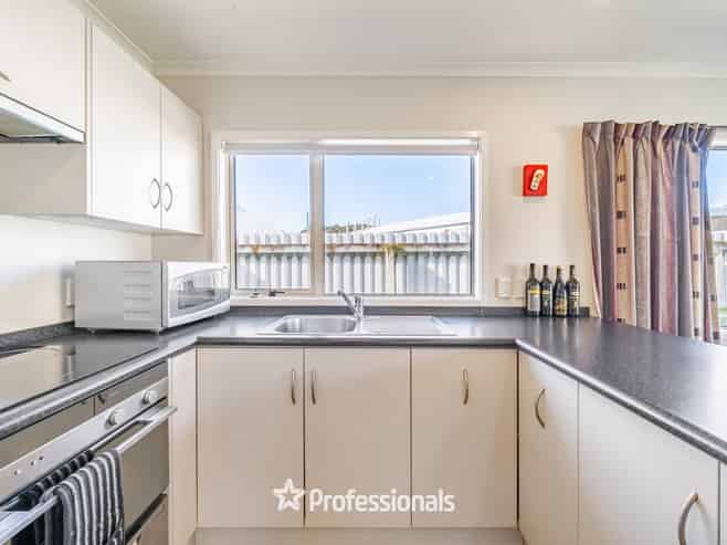 17 Woodland Mews, Wainuiomata