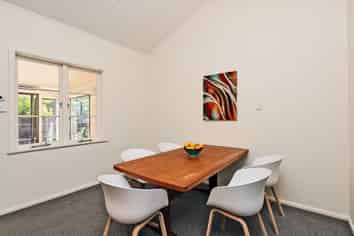 1001 Southland Road, Raureka