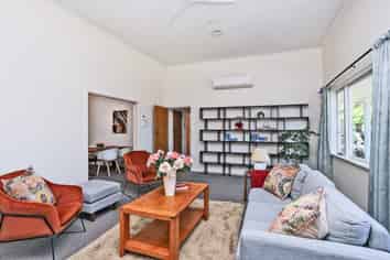 1001 Southland Road, Raureka