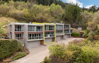 2B Vancouver Drive, Queenstown Hill