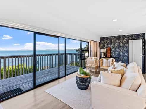 61 Grand View Road, Leigh