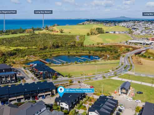 2D Nerita Place, Long Bay
