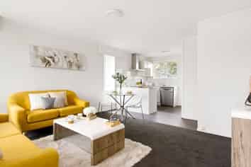 1/208 Preston Road, Otara