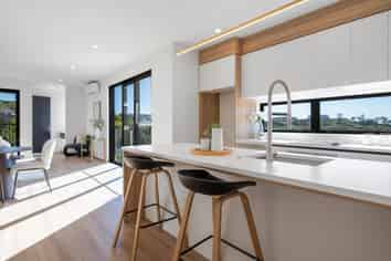 33E St Peters Street, Northcote