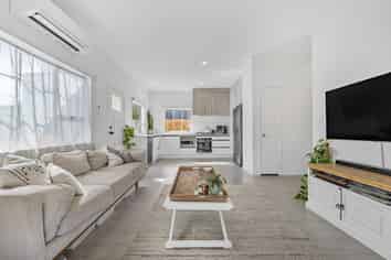 2/56 Northcote Road, Hillcrest