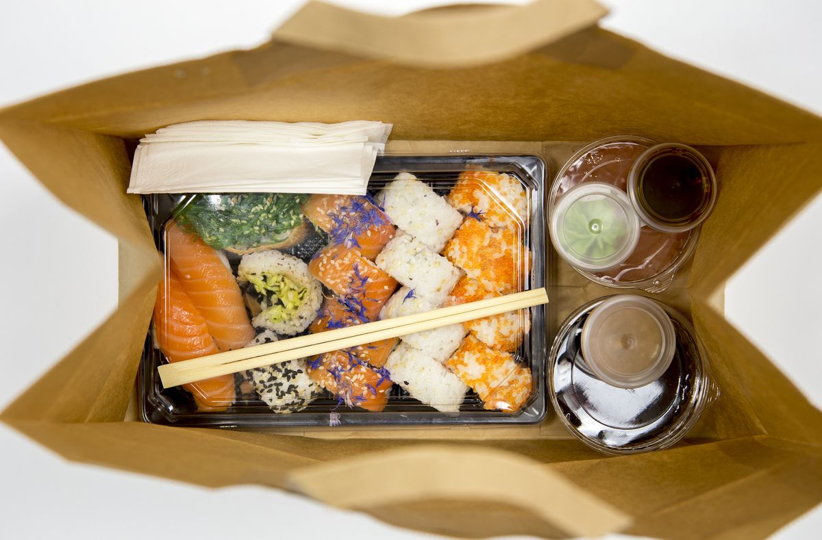 A Sushi Shop That Ticks All the Boxes – What Are You Waiting For? - (CML 11374) - Pamja 2