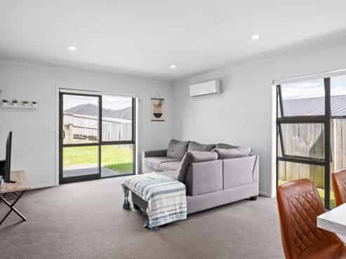 144 Te Manatu Drive, Huntington