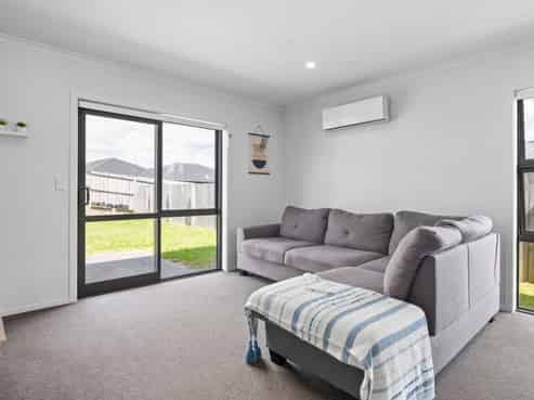 144 Te Manatu Drive, Huntington